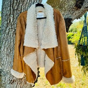 XL Penny Lane American Rag Brown faux suede jacket with soft faux fur lining.XL
